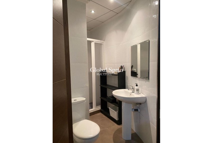 Revente - VILLA -
TORREVIEJA - Centro - Muelle Pesquero