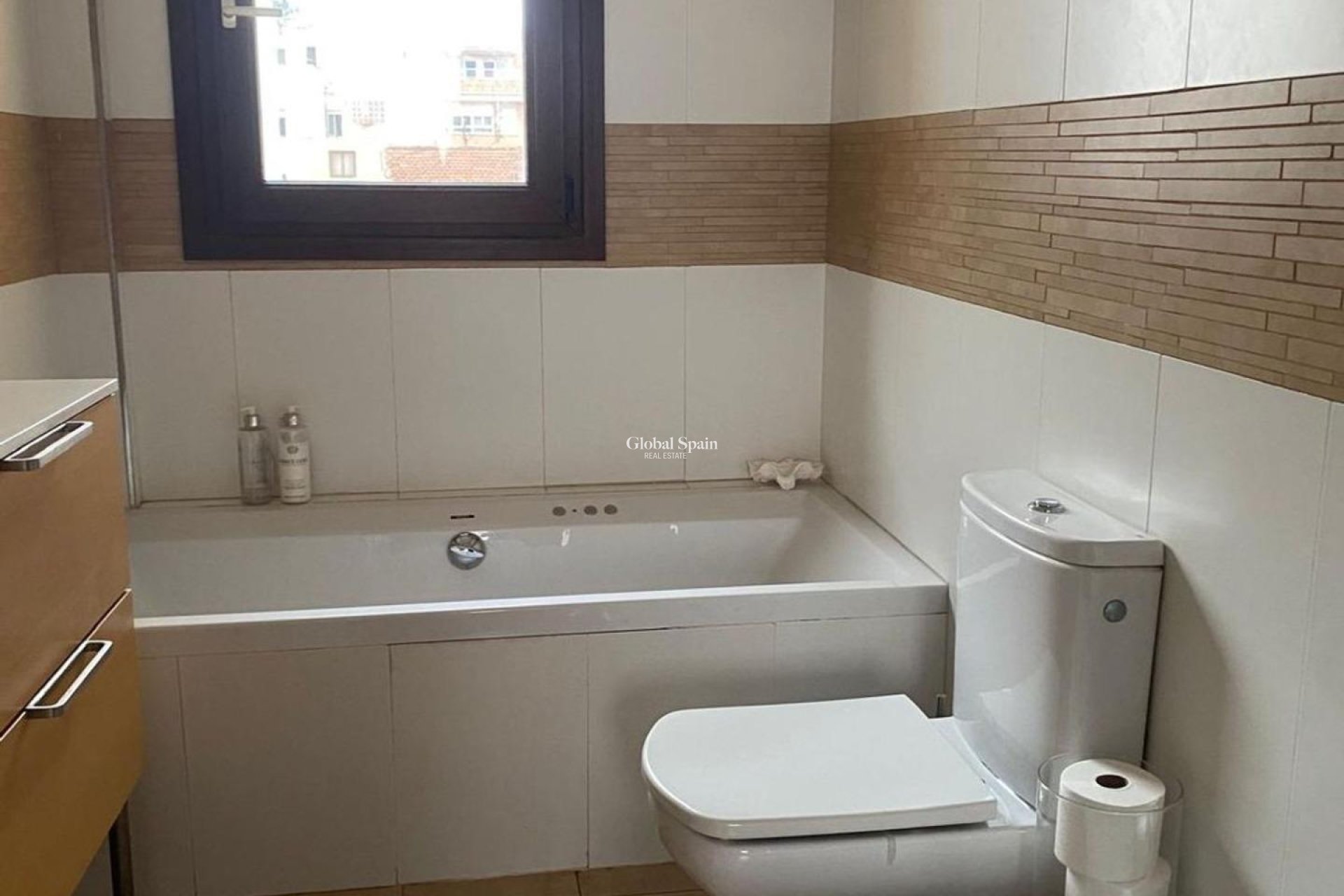 Revente - VILLA -
TORREVIEJA - Centro - Muelle Pesquero