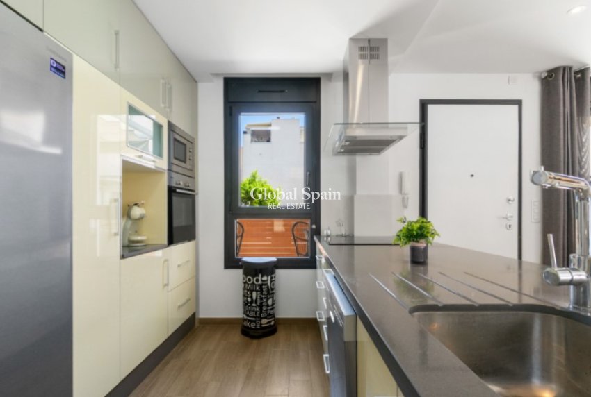 Revente - VILLA -
TORREVIEJA - Costa Blanca