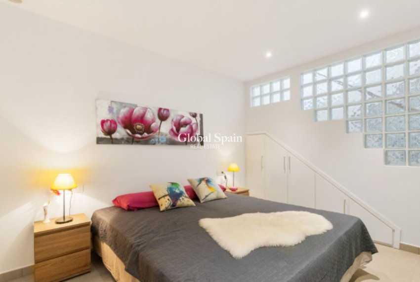 Revente - VILLA -
TORREVIEJA - Costa Blanca