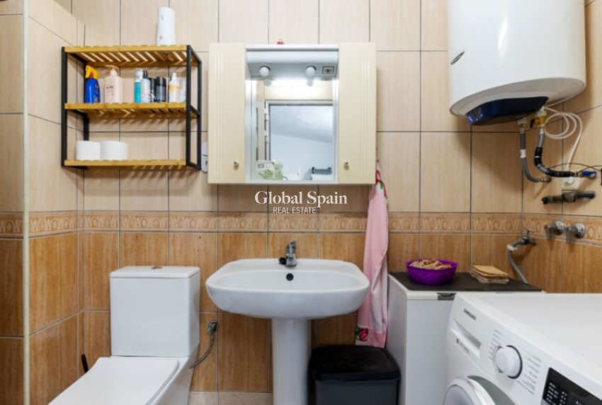 Revente - VILLA -
TORREVIEJA - Costa Blanca