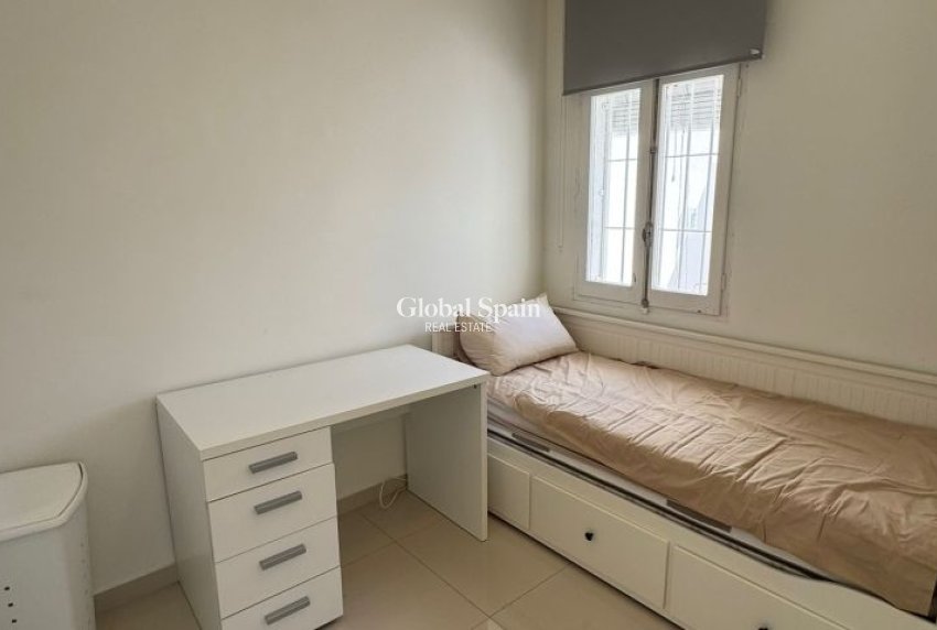 Revente - VILLA -
TORREVIEJA - Costa Blanca