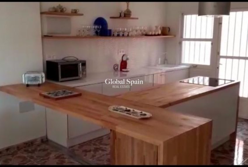 Revente - VILLA -
TORREVIEJA - Costa Blanca