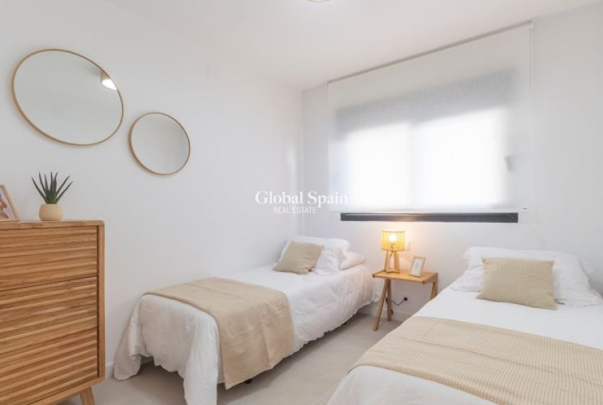 Revente - VILLA -
TORREVIEJA - Costa Blanca