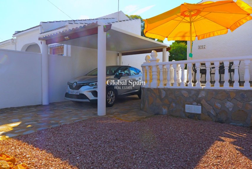 Revente - VILLA -
TORREVIEJA - Costa Blanca