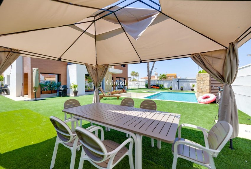 Revente - VILLA -
TORREVIEJA - Costa Blanca