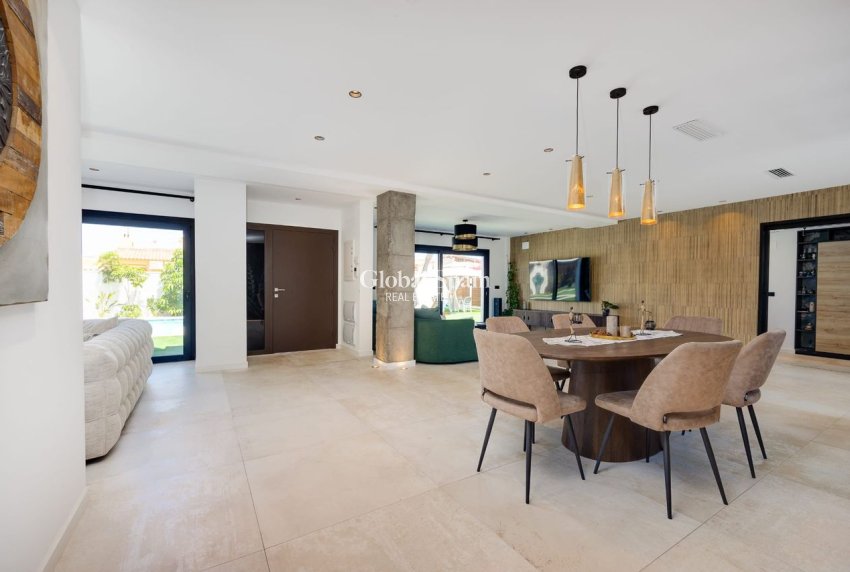 Revente - VILLA -
TORREVIEJA - Costa Blanca