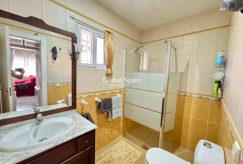 Revente - VILLA -
TORREVIEJA - Costa Blanca