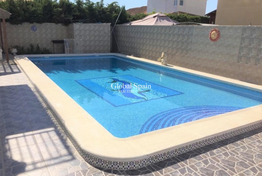 Revente - VILLA -
TORREVIEJA - Costa Blanca