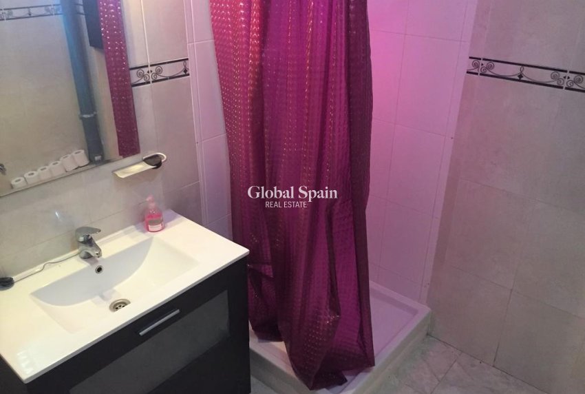 Revente - VILLA -
TORREVIEJA - Costa Blanca