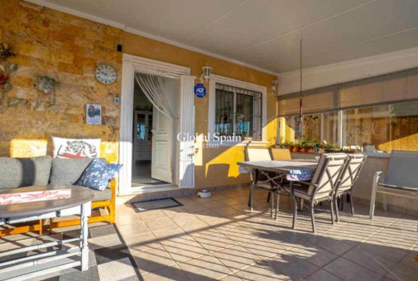 Revente - VILLA -
TORREVIEJA - Costa Blanca