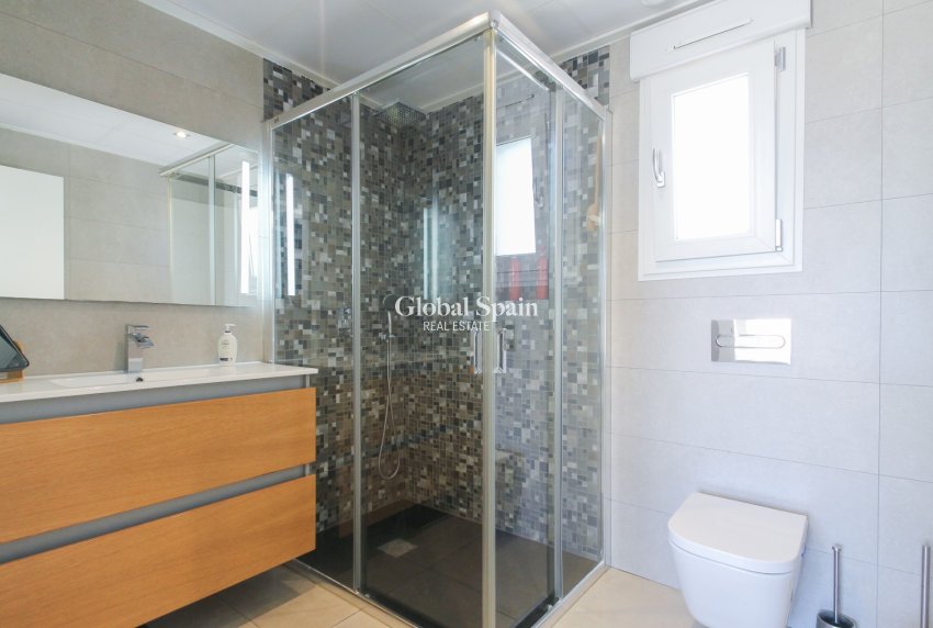 Revente - VILLA -
TORREVIEJA - Costa Blanca