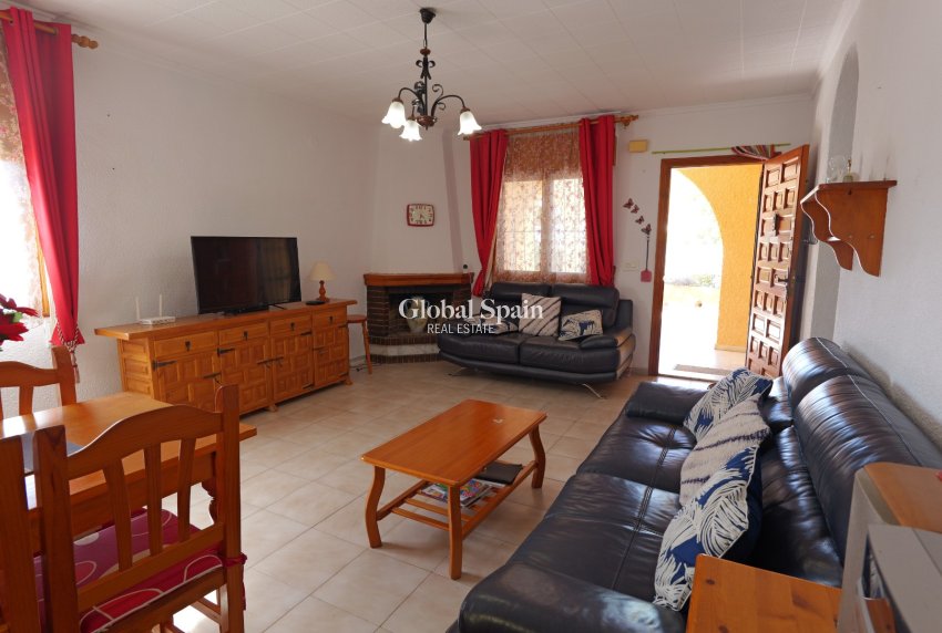 Revente - VILLA -
TORREVIEJA - Costa Blanca