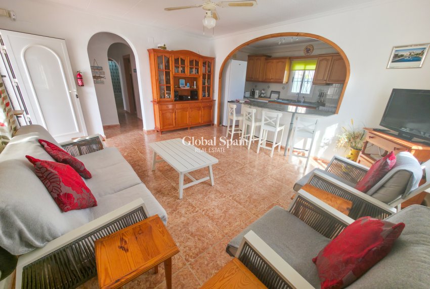 Revente - VILLA -
TORREVIEJA - Costa Blanca