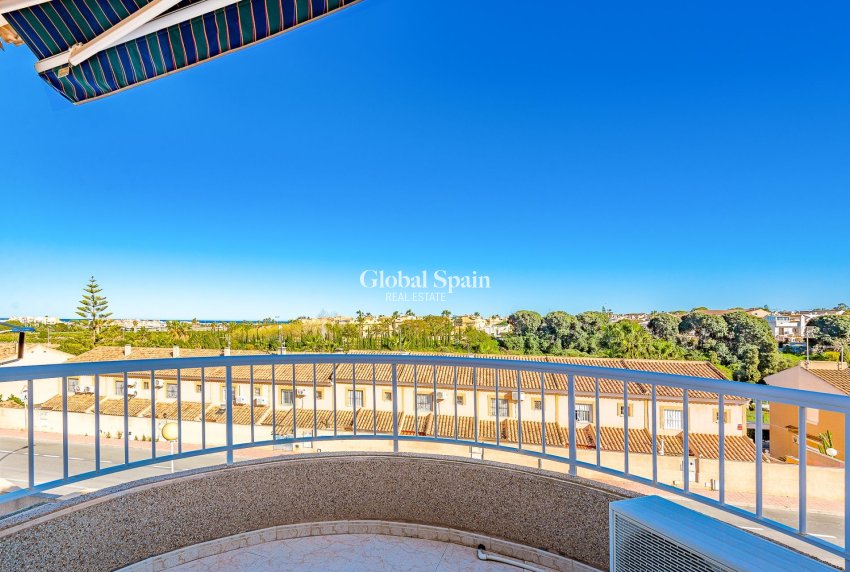 Revente - VILLA -
TORREVIEJA - Costa Blanca