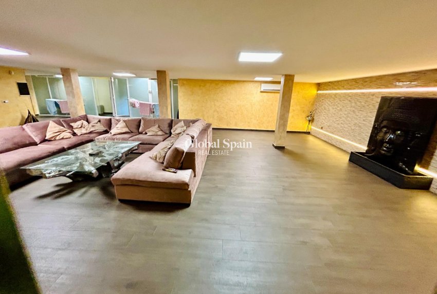 Revente - VILLA -
TORREVIEJA - Costa Blanca