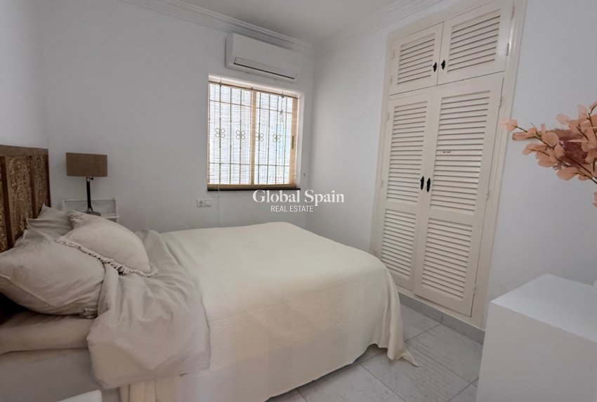 Revente - VILLA -
TORREVIEJA - Costa Blanca