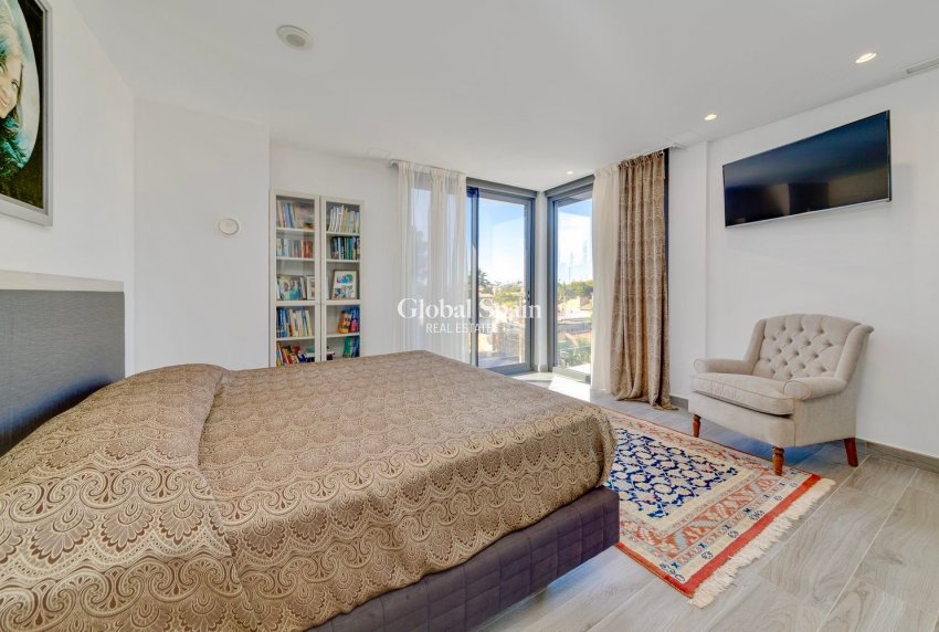 Revente - VILLA -
TORREVIEJA - Costa Blanca