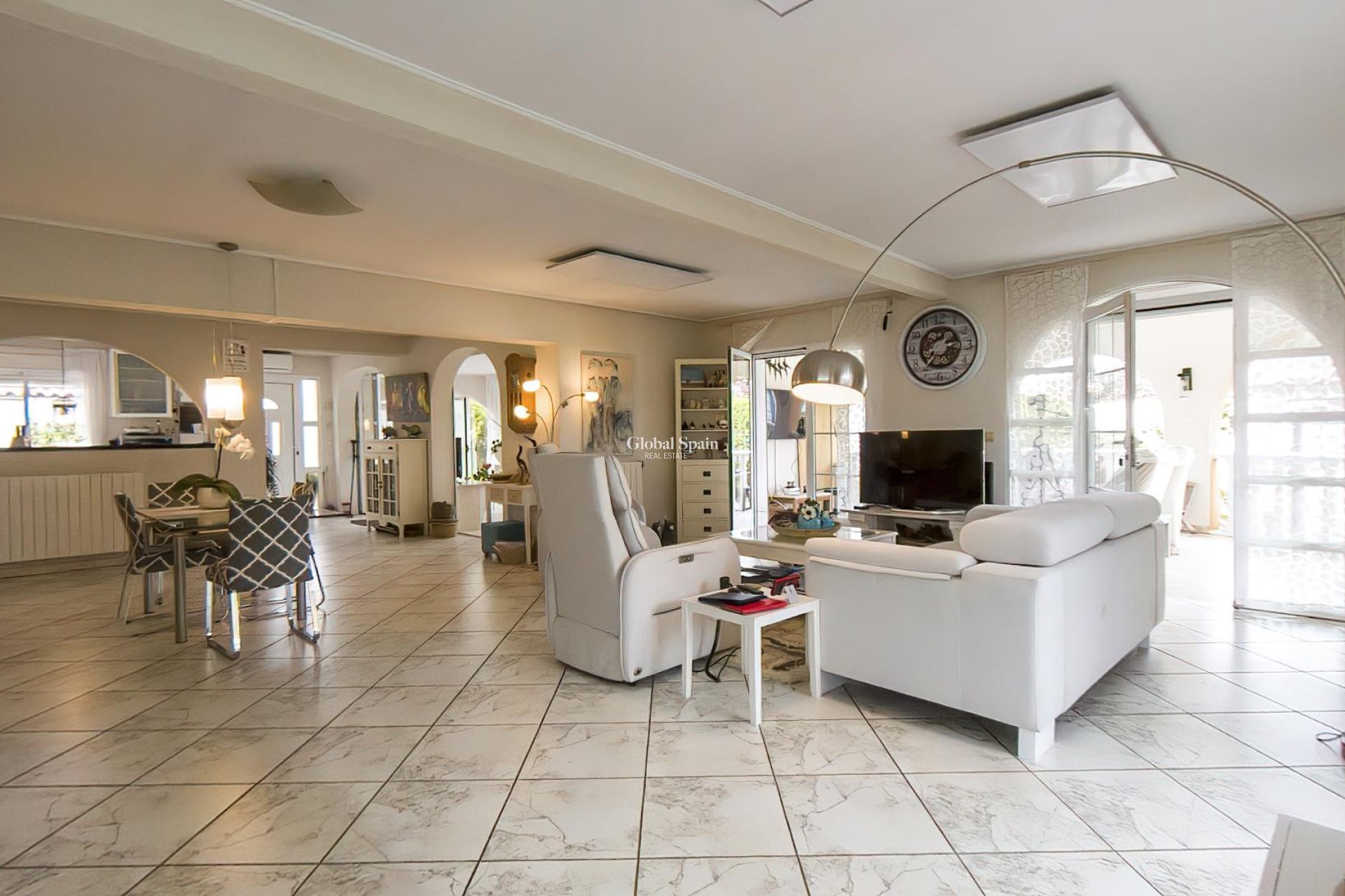 Revente - VILLA -
TORREVIEJA - Costa Blanca