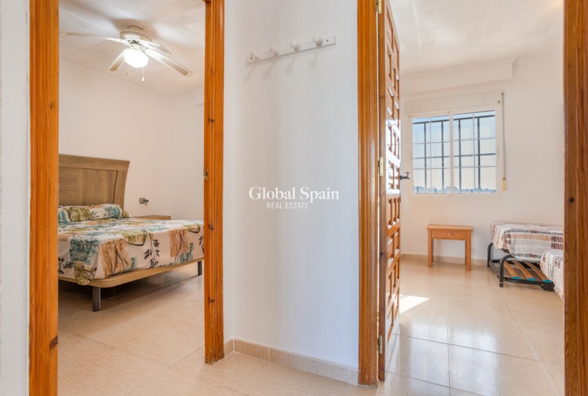Revente - VILLA -
TORREVIEJA - Costa Blanca