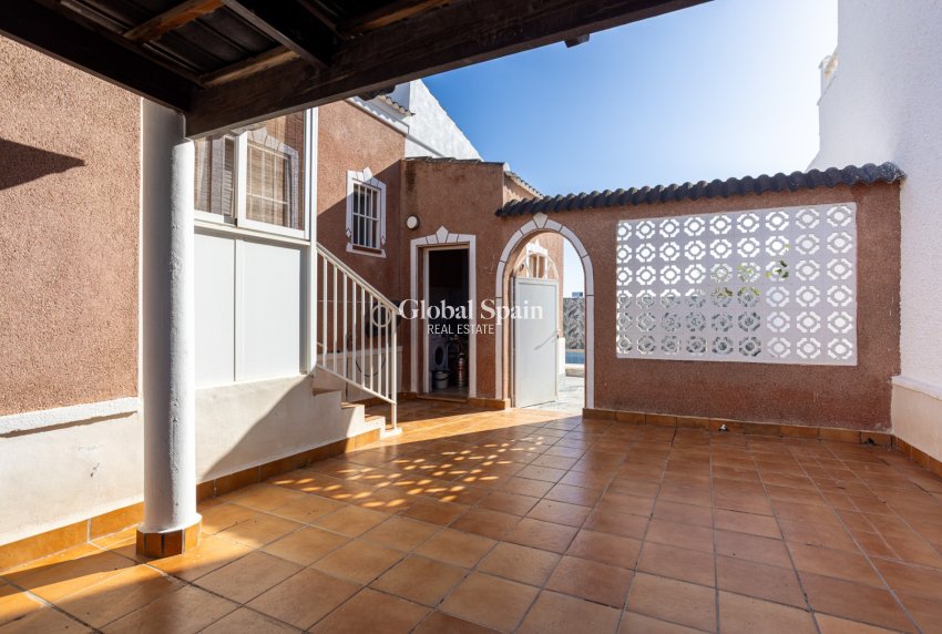 Revente - VILLA -
TORREVIEJA - Costa Blanca