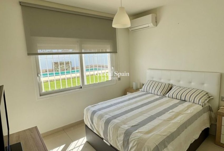 Revente - VILLA -
TORREVIEJA - Costa Blanca