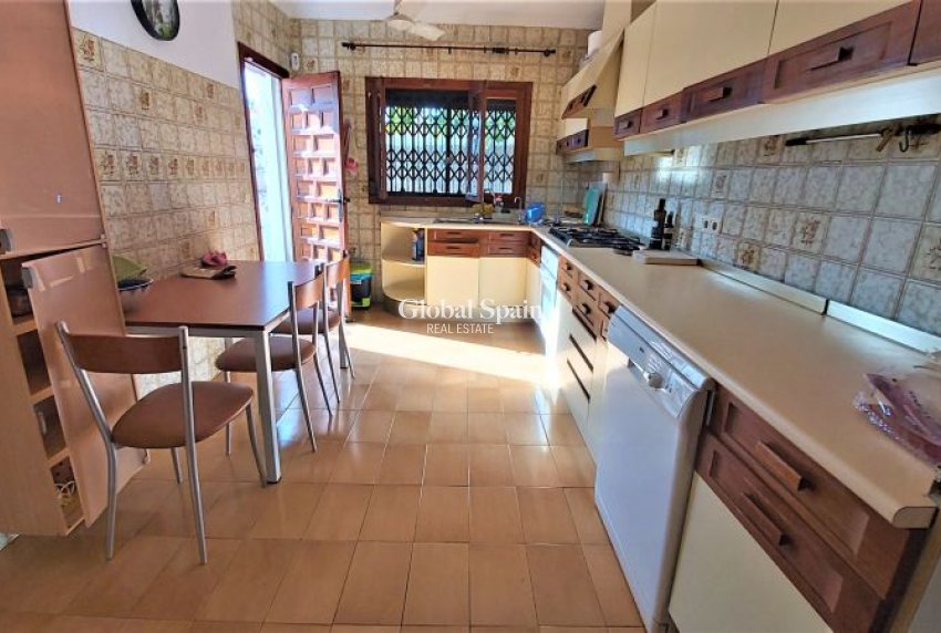 Revente - VILLA -
TORREVIEJA - Costa Blanca