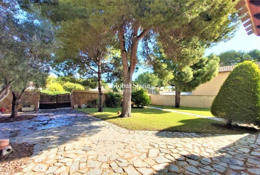 Revente - VILLA -
TORREVIEJA - Costa Blanca
