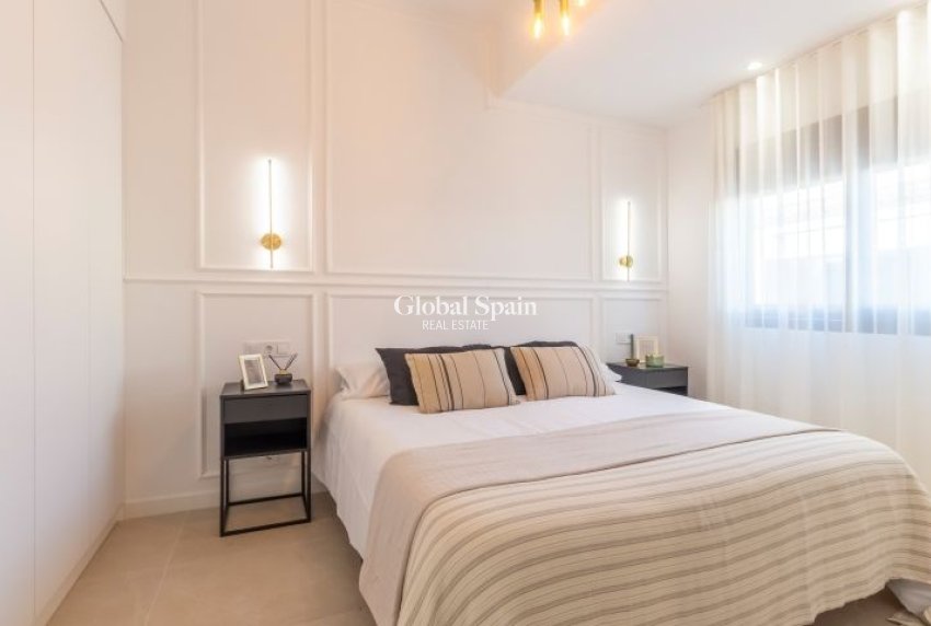 Revente - VILLA -
TORREVIEJA - Costa Blanca