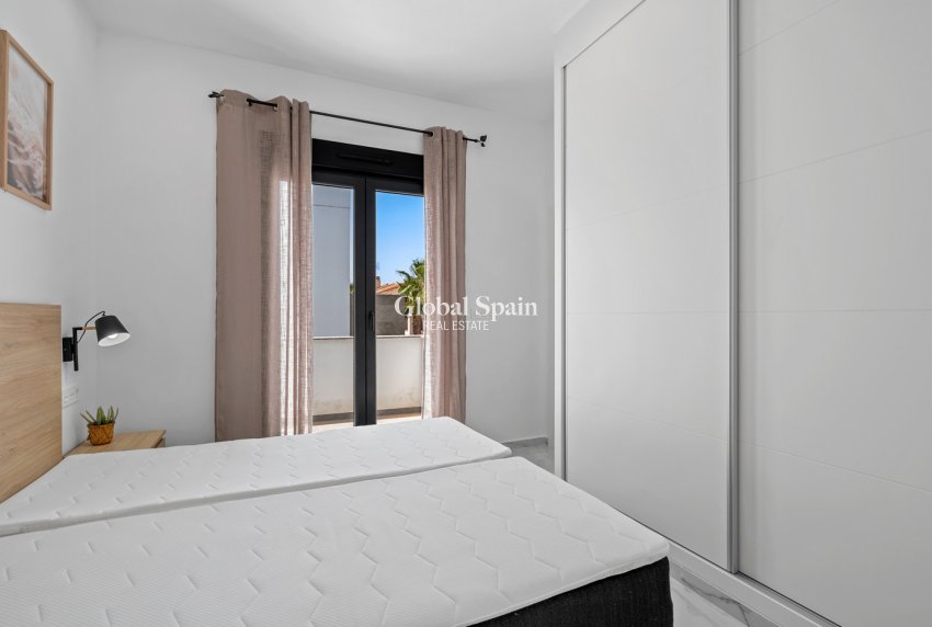 Revente - VILLA -
TORREVIEJA - Costa Blanca