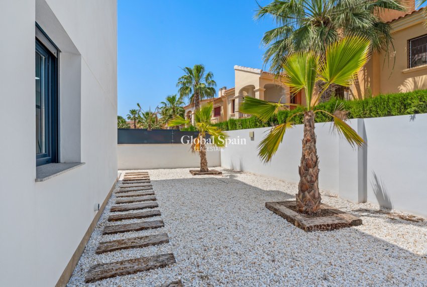 Revente - VILLA -
TORREVIEJA - Costa Blanca