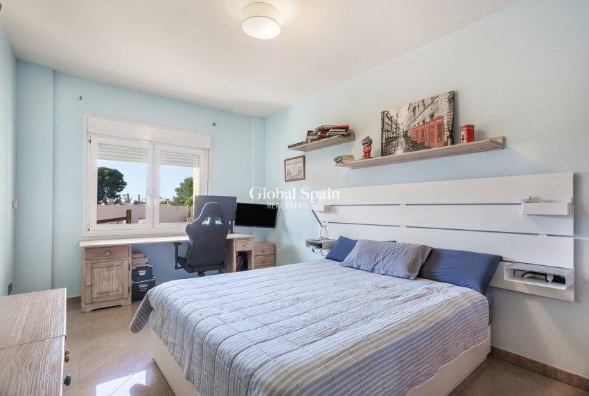 Revente - VILLA -
TORREVIEJA - Costa Blanca