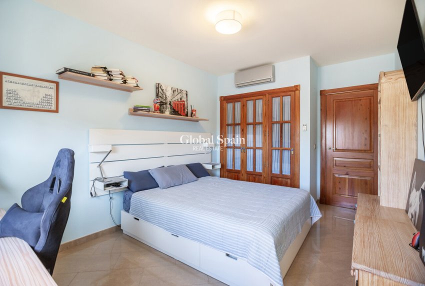 Revente - VILLA -
TORREVIEJA - Costa Blanca
