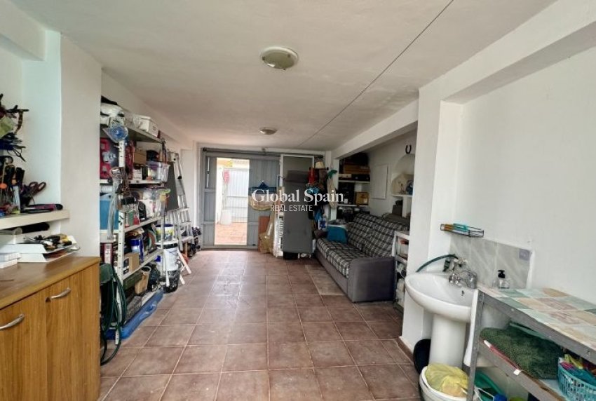 Revente - VILLA -
TORREVIEJA - Costa Blanca