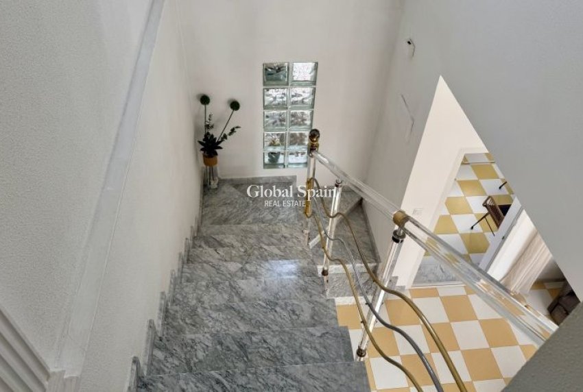 Revente - VILLA -
TORREVIEJA - Costa Blanca