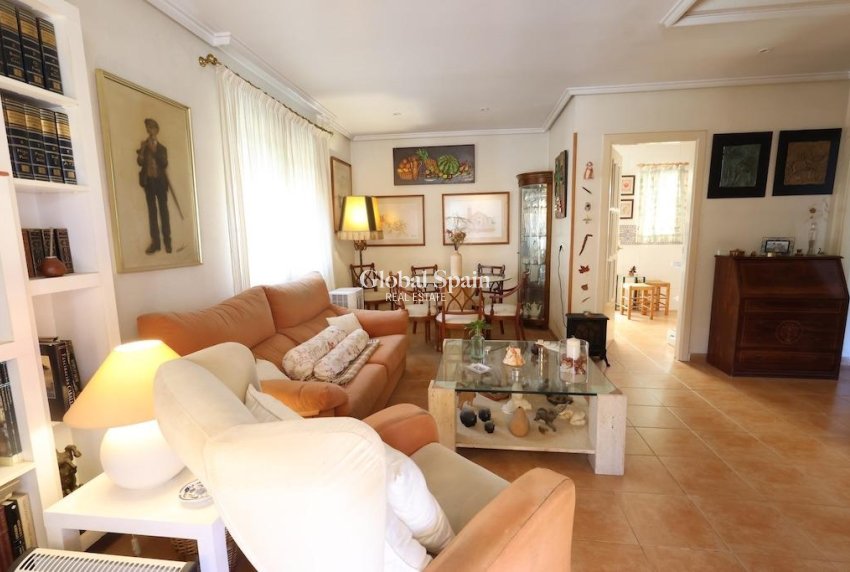 Revente - VILLA -
TORREVIEJA - Costa Blanca