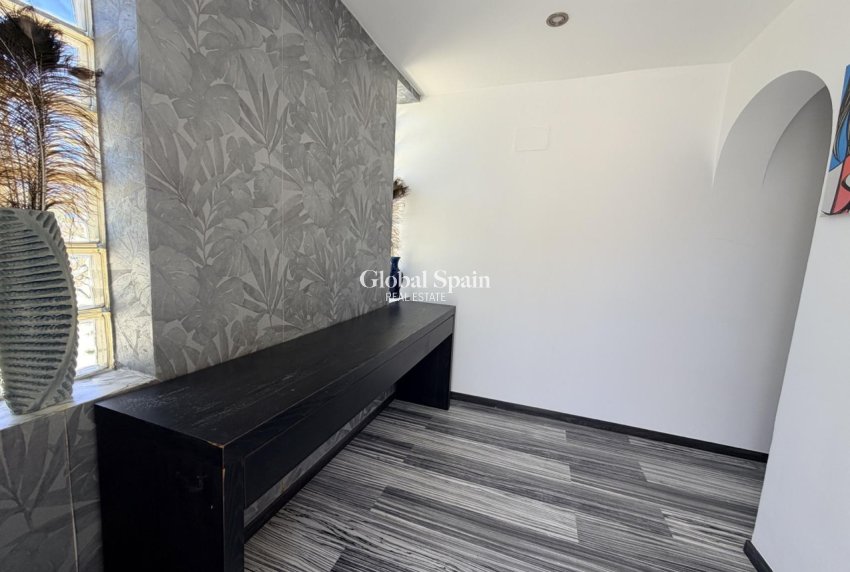 Revente - VILLA -
TORREVIEJA - Costa Blanca