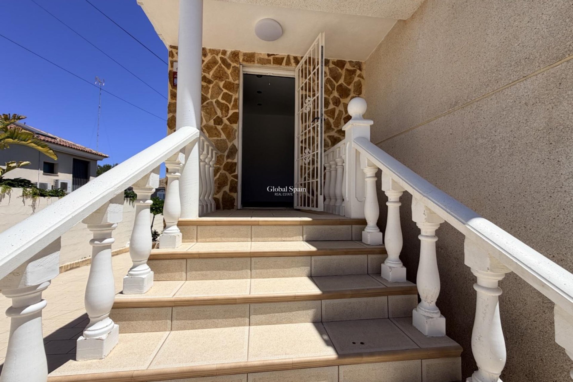 Revente - VILLA -
TORREVIEJA - Costa Blanca