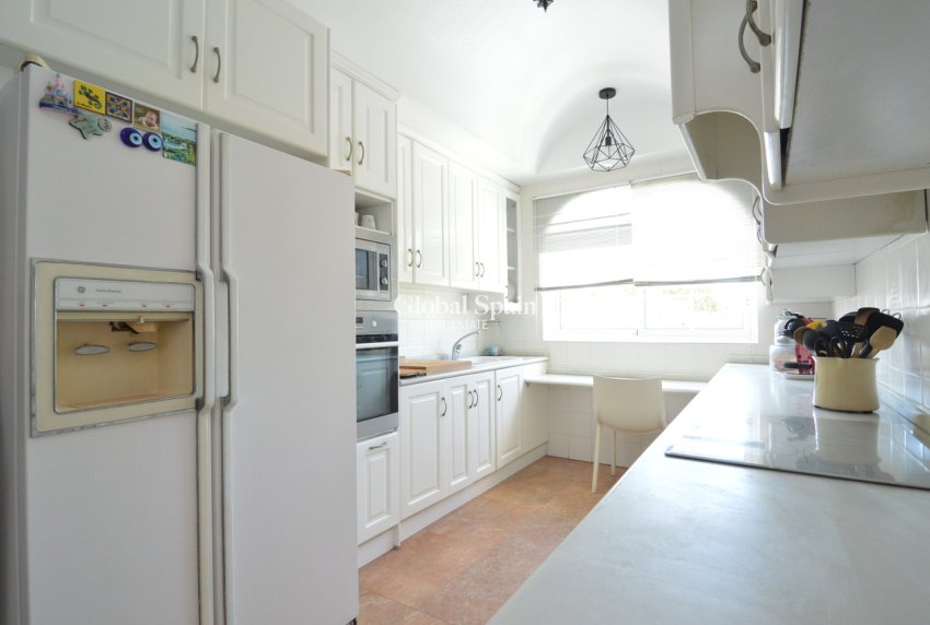 Revente - VILLA -
TORREVIEJA - Costa Blanca