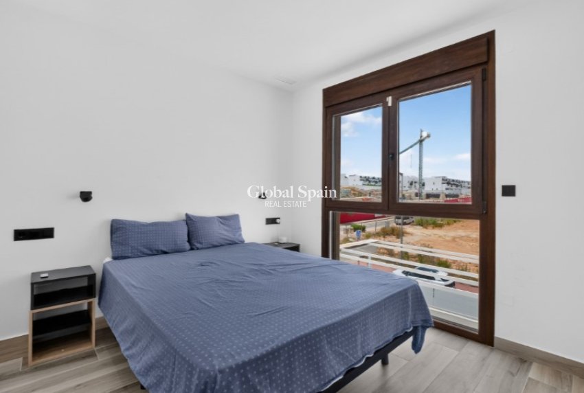 Revente - VILLA -
TORREVIEJA - Costa Blanca
