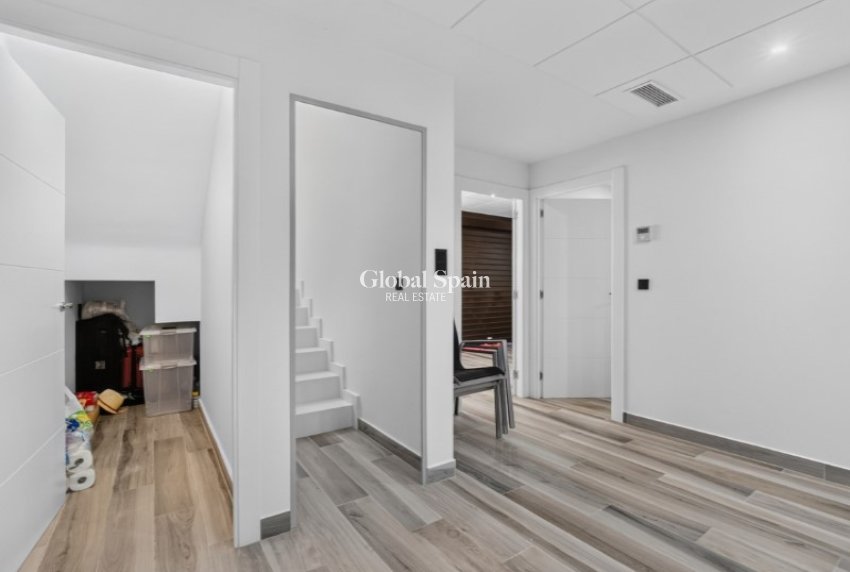 Revente - VILLA -
TORREVIEJA - Costa Blanca