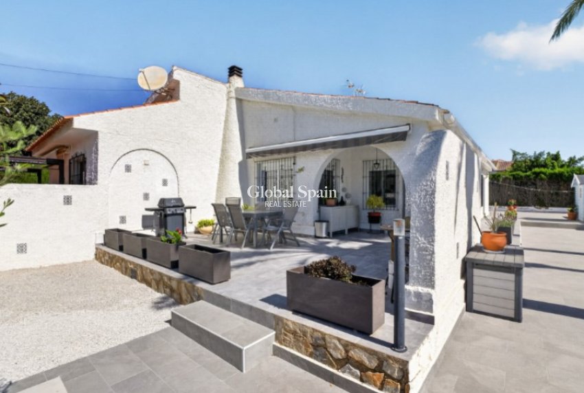 Revente - VILLA -
TORREVIEJA - Costa Blanca
