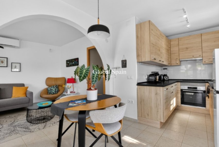 Revente - VILLA -
TORREVIEJA - Costa Blanca