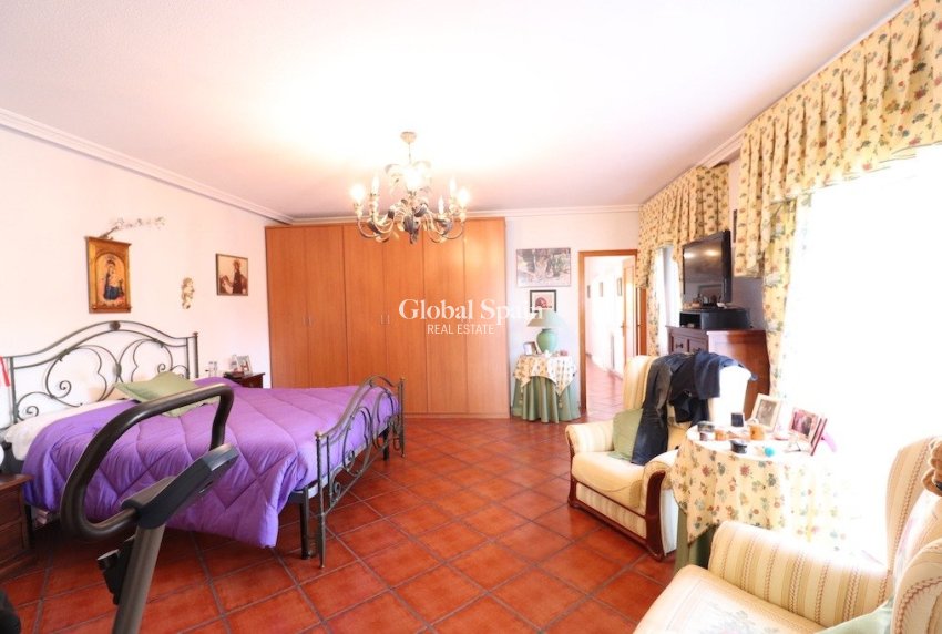 Revente - VILLA -
TORREVIEJA - Costa Blanca