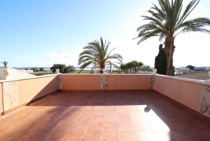 Revente - VILLA -
TORREVIEJA - Costa Blanca