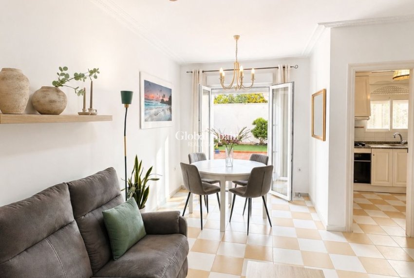 Revente - VILLA -
TORREVIEJA - Costa Blanca