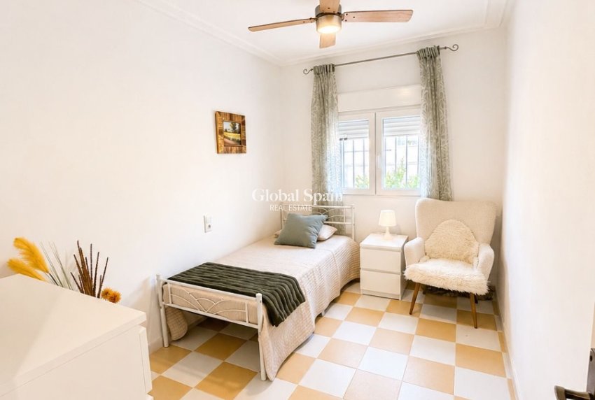 Revente - VILLA -
TORREVIEJA - Costa Blanca