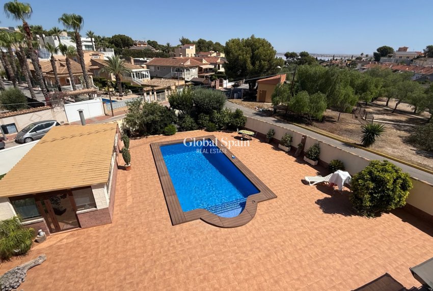 Revente - VILLA -
TORREVIEJA - Costa Blanca