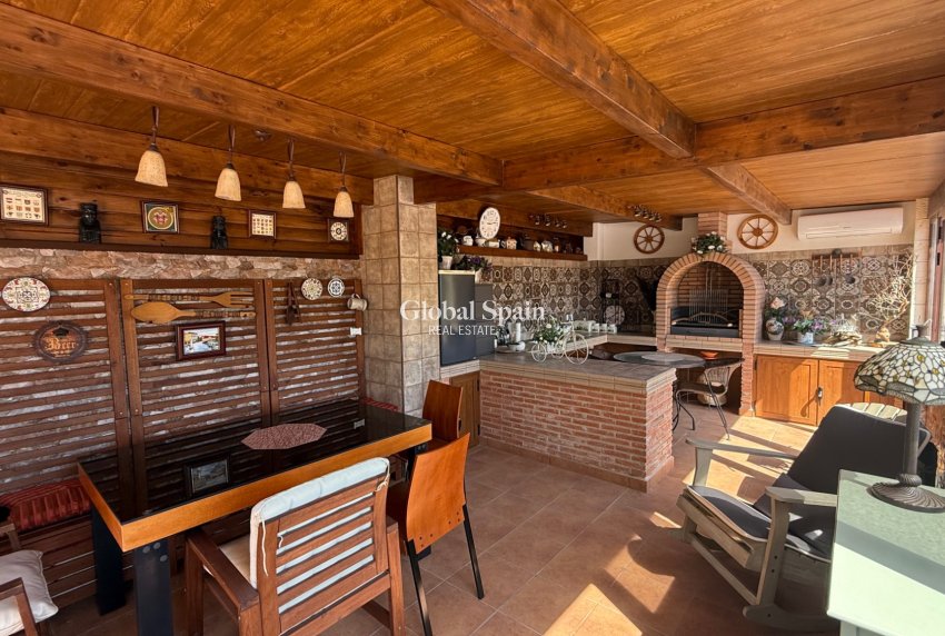 Revente - VILLA -
TORREVIEJA - Costa Blanca