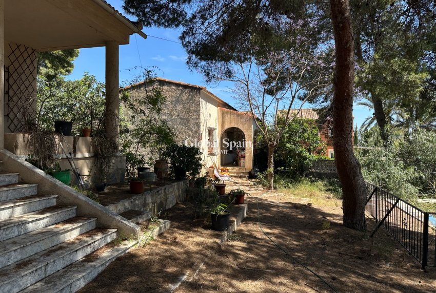 Revente - VILLA -
TORREVIEJA - Costa Blanca